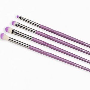 BNIB Game Beauty Eyes on Me Essential Eyeshadow Brush Set